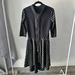 Sohung Designs Zipper Green Dress